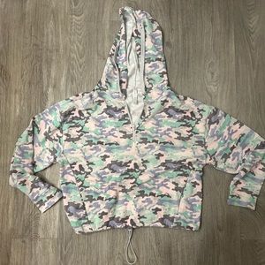 Fabletics Cropped Pullover